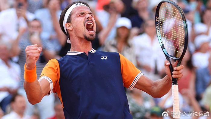 在现代足球 在现代足球