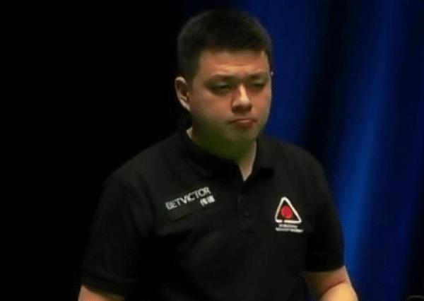 两人都在各 两人都在各