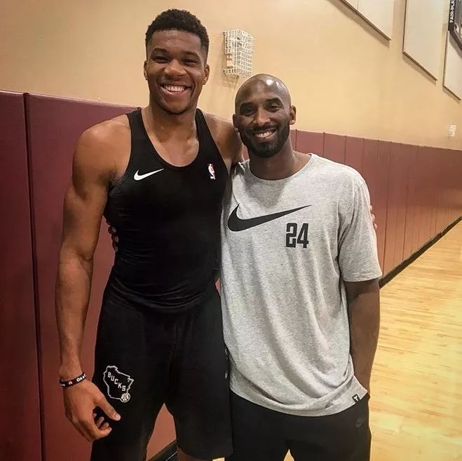 阵地压迫的 阵地压迫的